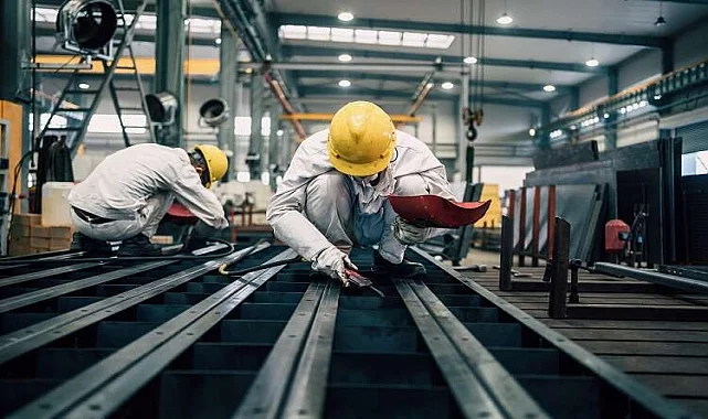 Bahçe Eski Eşya Atımı